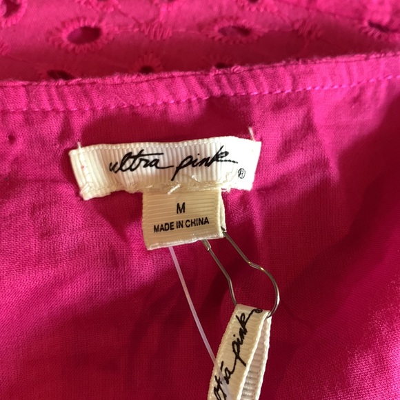 Ultra Pink Top Medium NWT - Picture 6 of 6